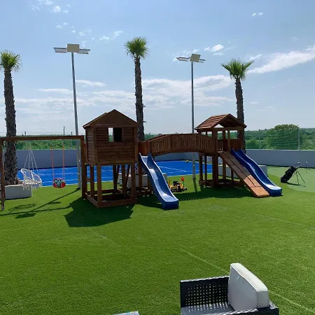 Amfora With Heated Pool, Wellness And Tennis Willa *