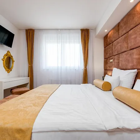 Amfora With Heated Pool, Wellness And Tennis * Knezevic