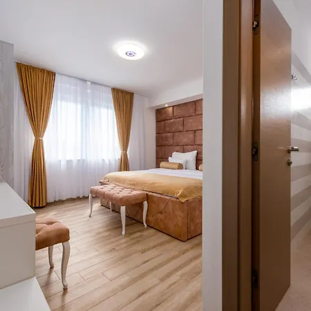 Villa Amfora With Heated Pool, Wellness And Tennis