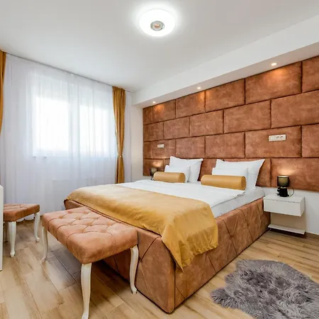Villa Amfora With Heated Pool, Wellness And Tennis
