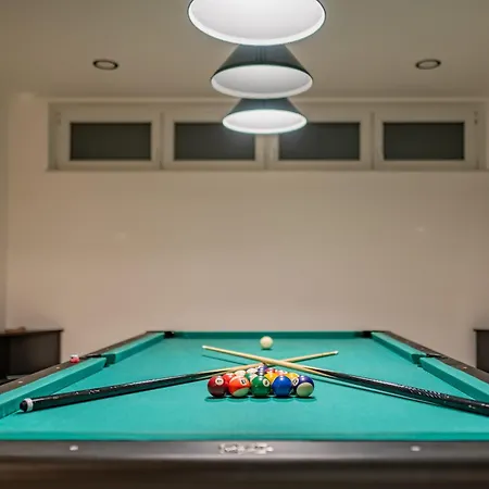 Amfora With Heated Pool, Wellness And Tennis * Knezevic
