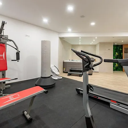 Amfora With Heated Pool, Wellness And Tennis Vila