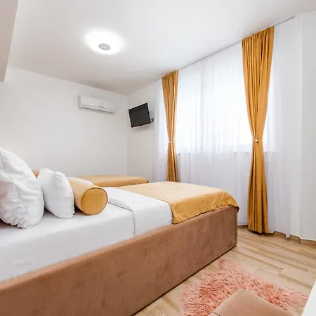 Vila Amfora With Heated Pool, Wellness And Tennis *