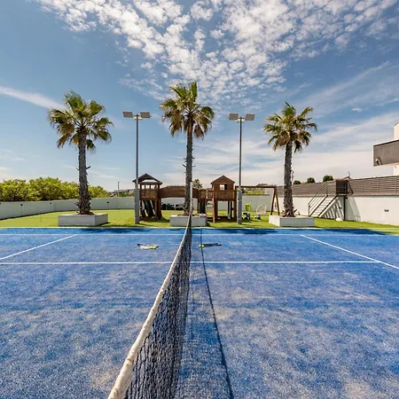 Vila Amfora With Heated Pool, Wellness And Tennis *