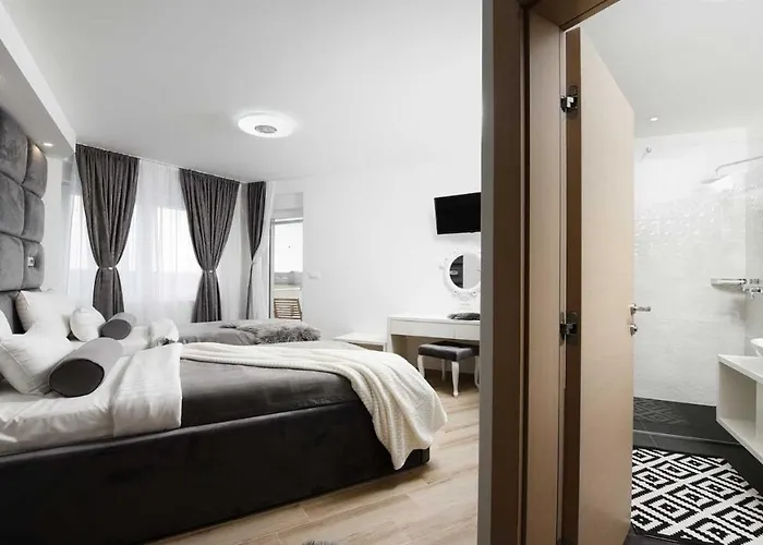 Amfora With Heated Pool, Wellness And Tennis Villa