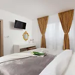 Amfora With Heated Pool, Wellness And Tennis