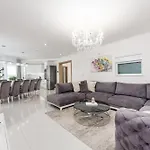 Amfora With Heated Pool, Wellness And Tennis Villa