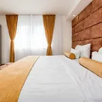 Amfora With Heated Pool, Wellness And Tennis * Knezevic