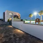 Amfora With Heated Pool, Wellness And Tennis ヴィラ