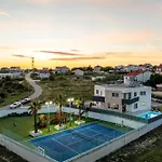 Amfora With Heated Pool, Wellness And Tennis * Knezevic