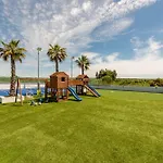 Amfora With Heated Pool, Wellness And Tennis *