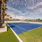 Amfora With Heated Pool, Wellness And Tennis Knezevic