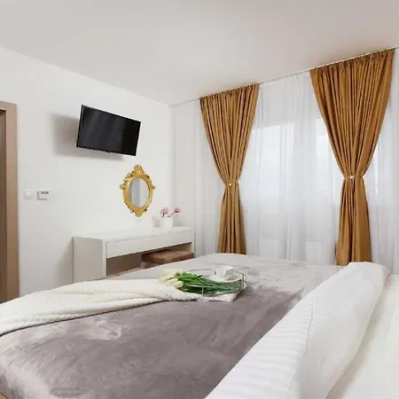 Amfora With Heated Pool, Wellness And Tennis