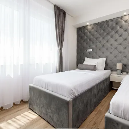 Amfora With Heated Pool, Wellness And Tennis