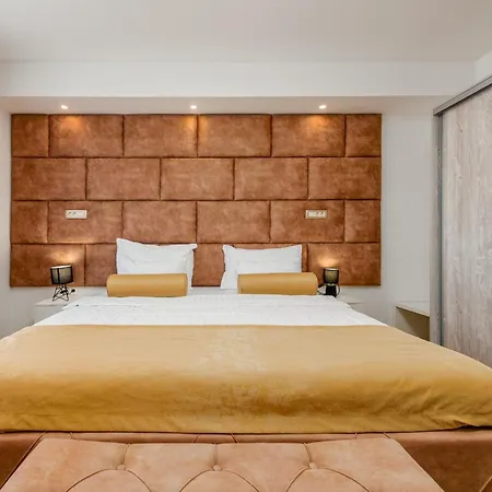 Amfora With Heated Pool, Wellness And Tennis Vila *