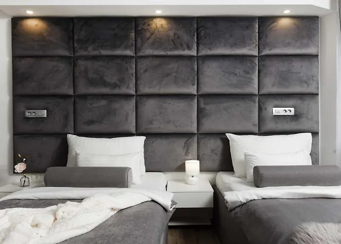 빌라 Amfora With Heated Pool, Wellness And Tennis Knezevic